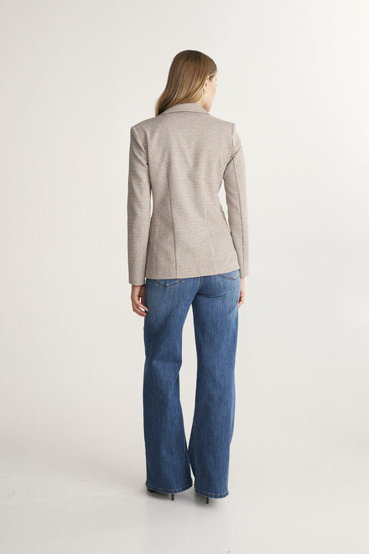 Fitted jacket